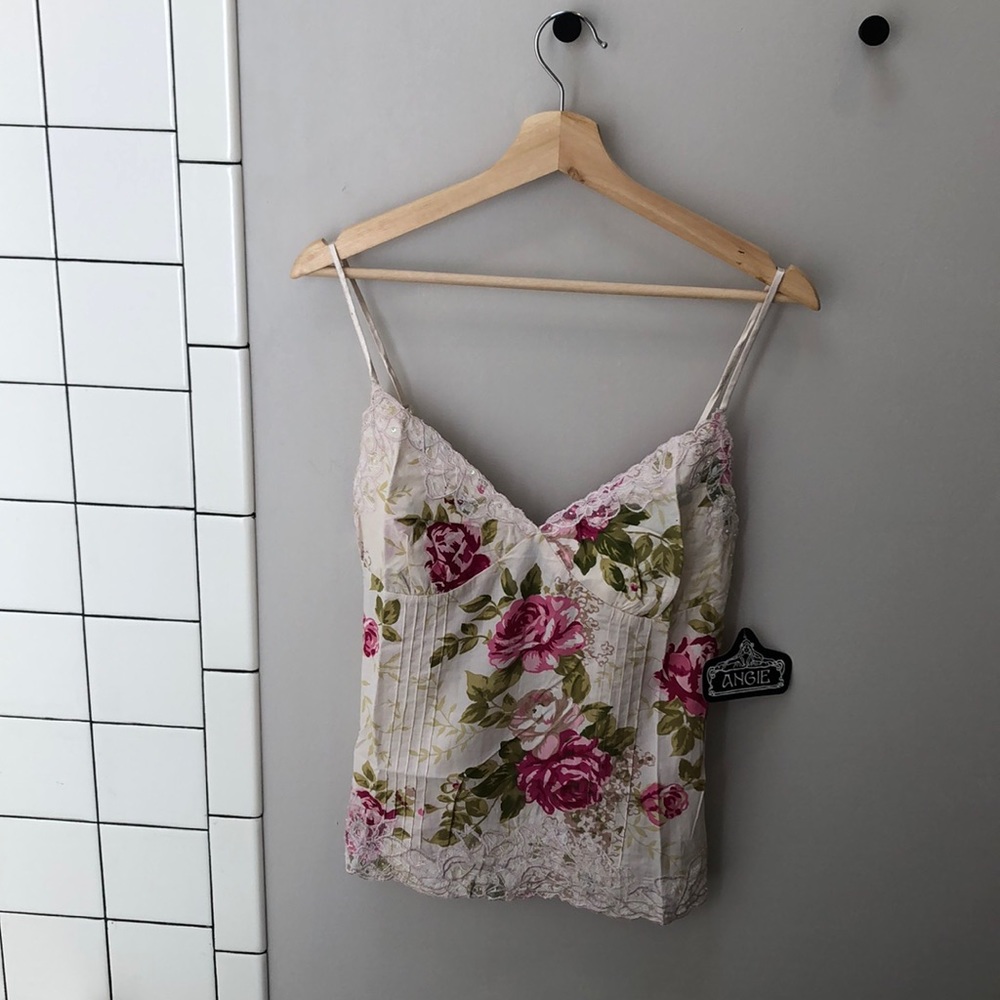 Women’s Spaghetti lace trim top MEDIUM